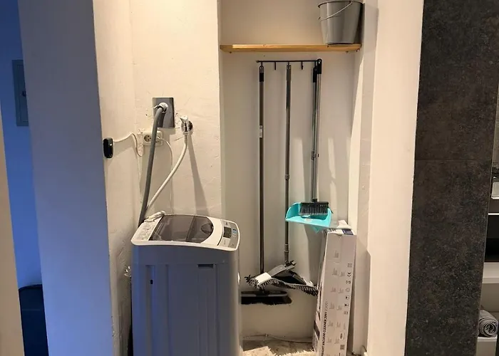 Schoenes 2,5 Mit Hof Und Garten Appartement *